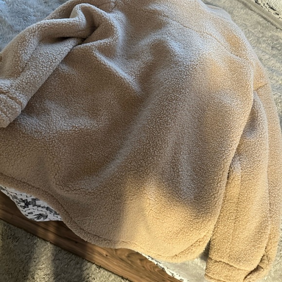 Kookaburra  by Ugg coat. Gently worn a few times - Picture 3 of 4